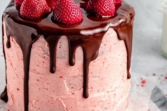 Strawberry-cake